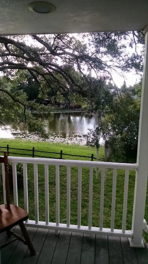 Контакты Tampa Lakehouse